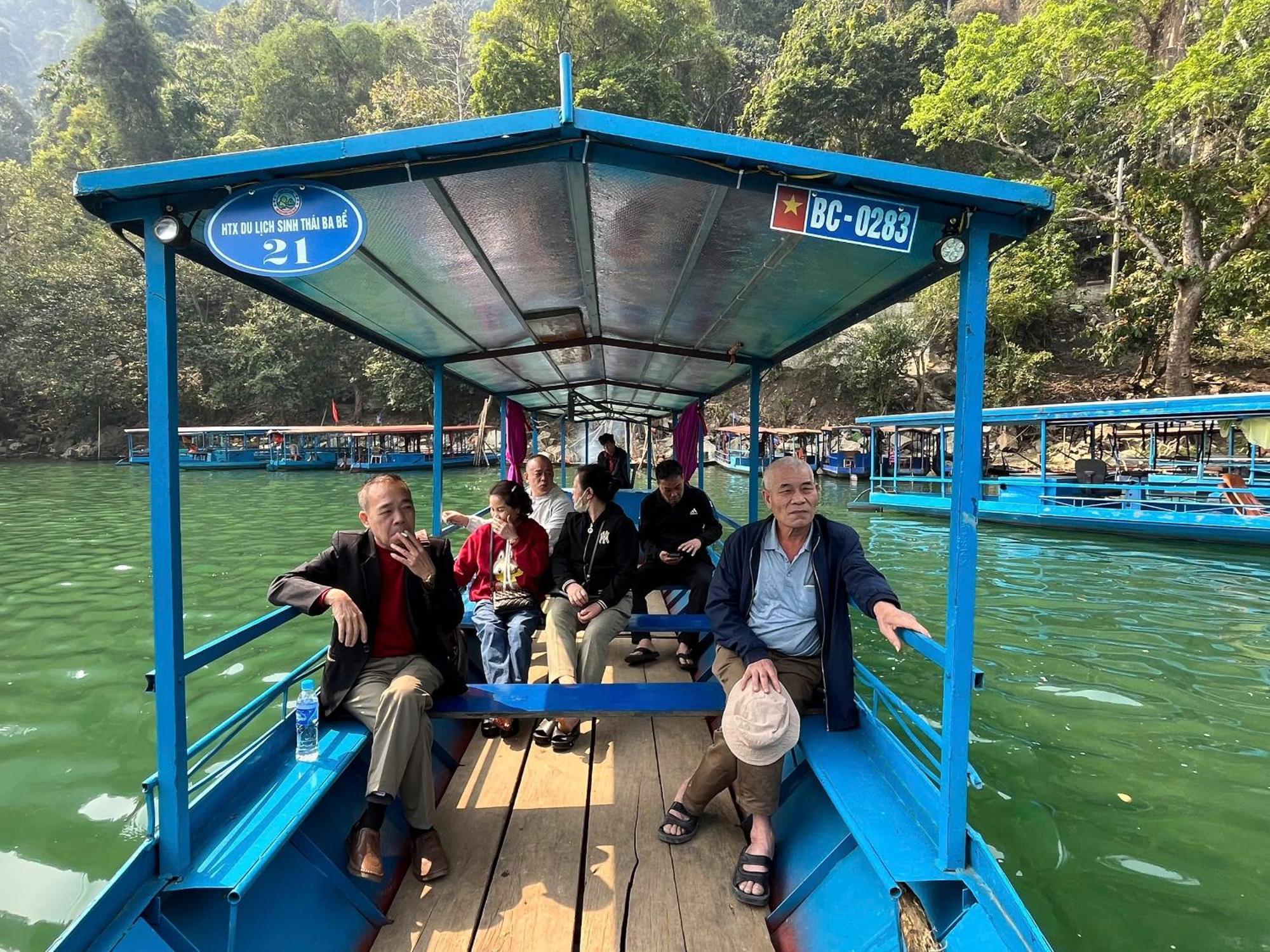 Duy Tuyen Ba Be Homestay Bac Kan Exterior photo